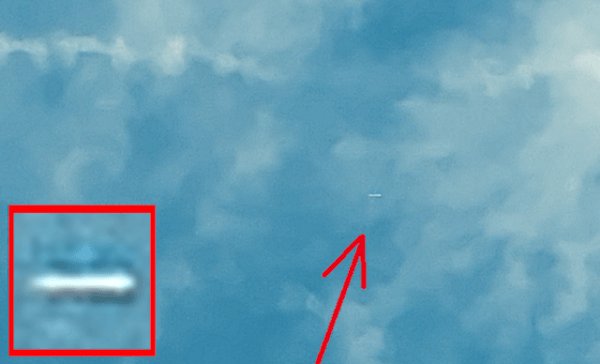 UFO Caught In Three Photo Traveling Through Storm